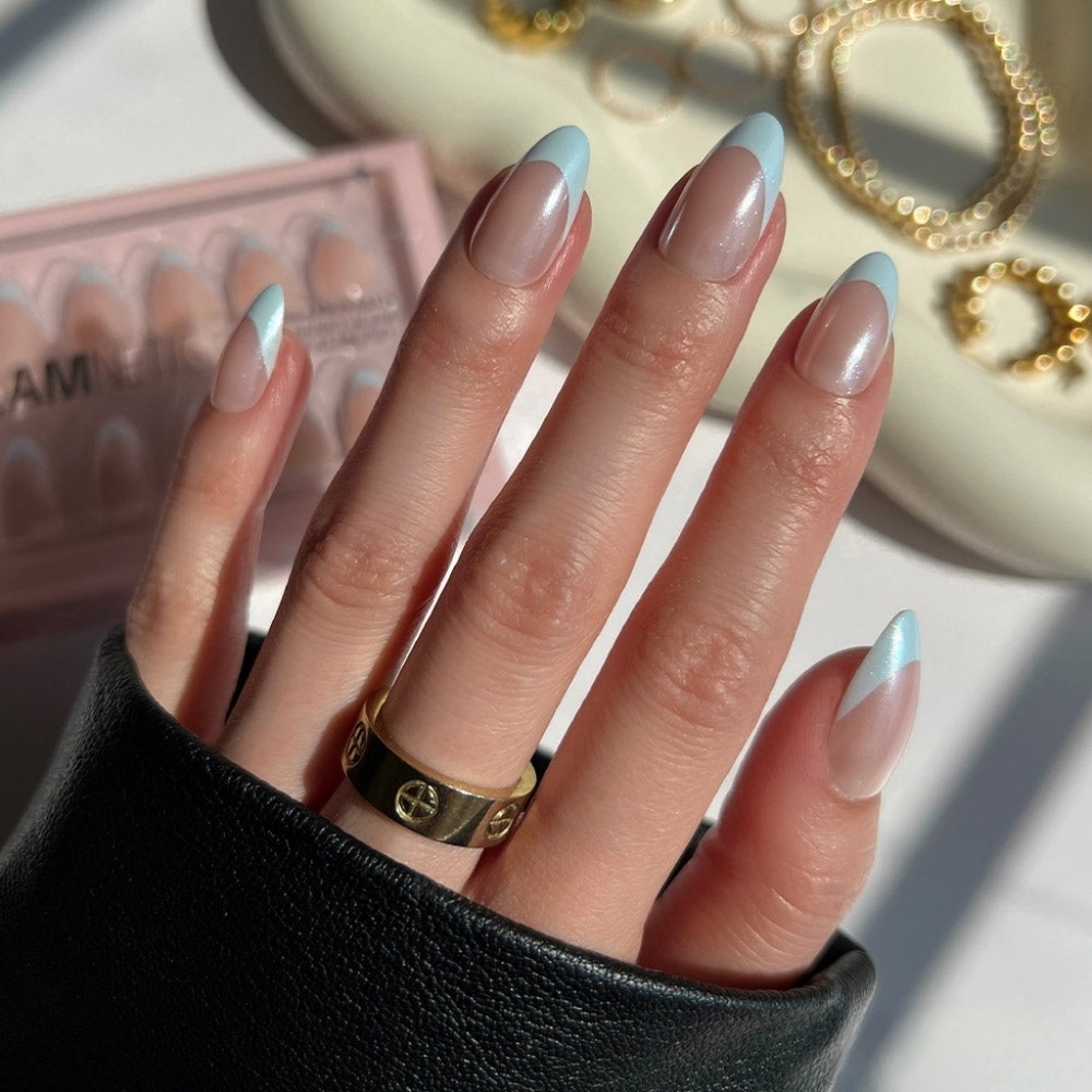 Glamnetic Blueberry Icing Short Almond Press-On Nails